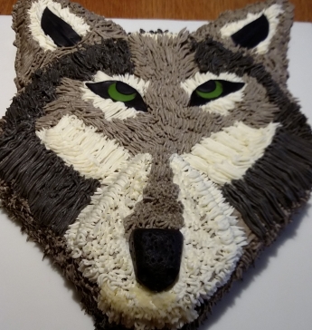 Novelty chocolate wolf cake